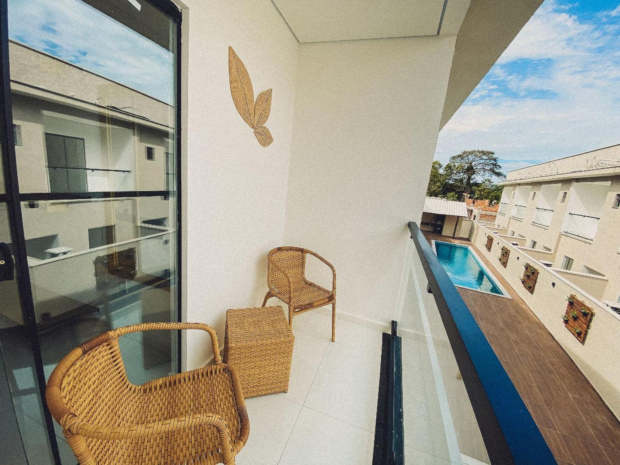 Casas Duplex Todas Com 3 Suiites Ambas Com Ar Condicionado, Varanda, Internet E Churrasqueira Privativa No Residencial Jardins De Taperpua 2 Codominio A Poucos Metros Da De Taperapua, Com Piscina E Area Gourmet. *