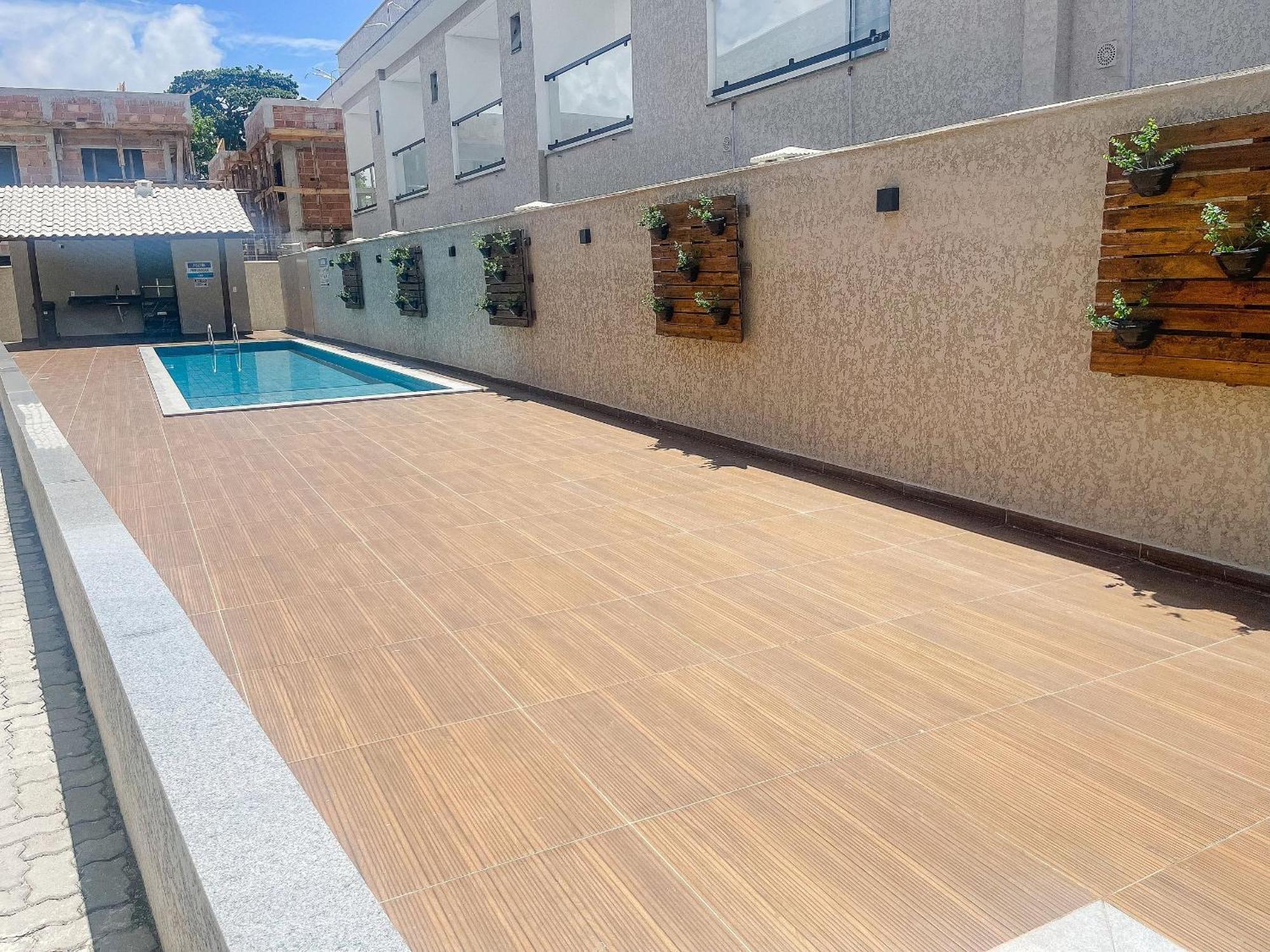 Casa de férias Casas Duplex Todas Com 3 Suiites Ambas Com Ar Condicionado, Varanda, Internet E Churrasqueira Privativa No Residencial Jardins De Taperpua 2 Codominio A Poucos Metros Da De Taperapua, Com Piscina E Area Gourmet.
